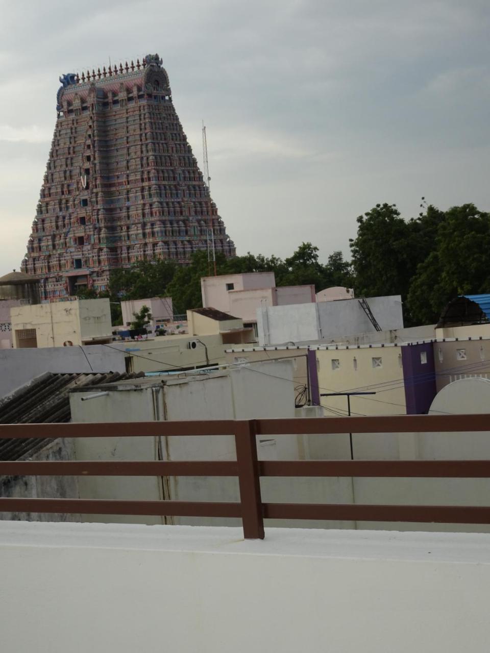 Haritham Appartement Tiruchirappalli Buitenkant foto